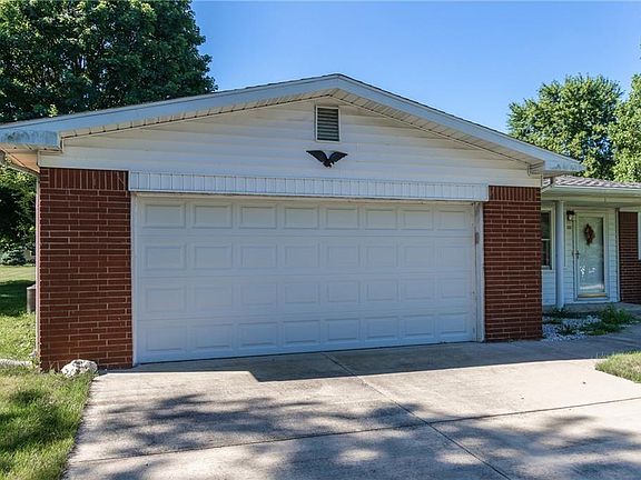2nd image of 3101 E Kendall Ln
