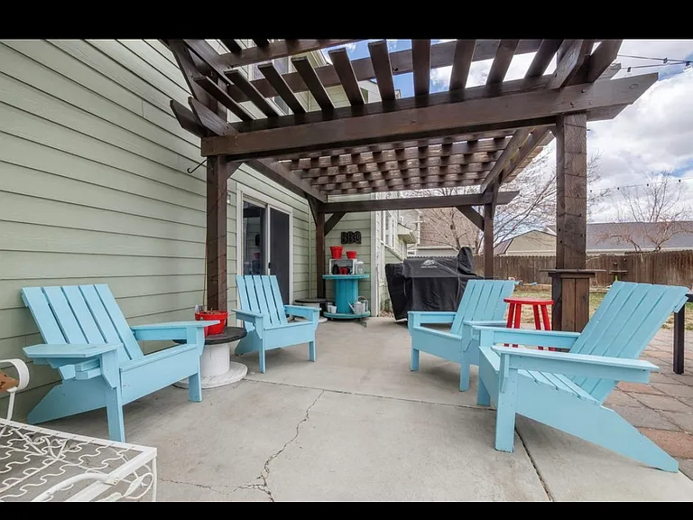 3060 Joel Ct — Photo 33