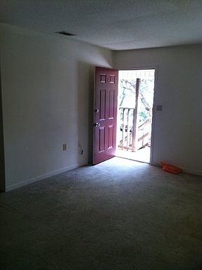 2nd image of 803 Sunset Blvd W APT C