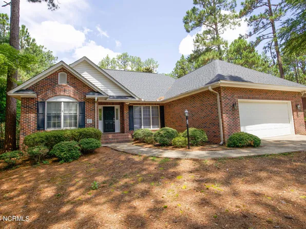 65 St Andrews Drive, Pinehurst, NC 28374