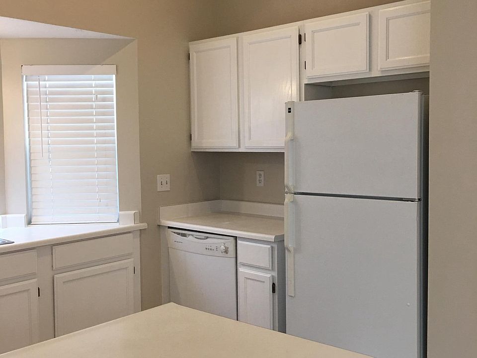 1st image of 887 W New Hampton Dr