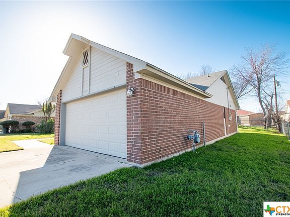 3rd image of 3317 Paintrock Dr