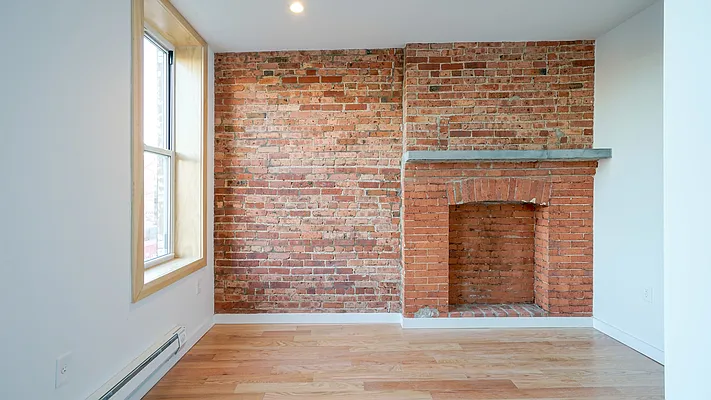 Rented by Nooklyn NYC LLC | media 68