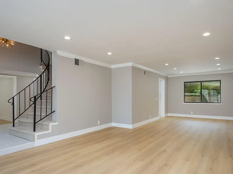 3577 Radcliffe Rd — Photo 14