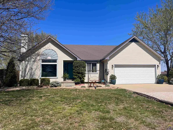 340 Lakeview Dr, Burlington, KS 66839