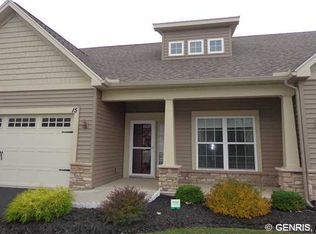 15 Golden Oak Way, Gates, NY 14624