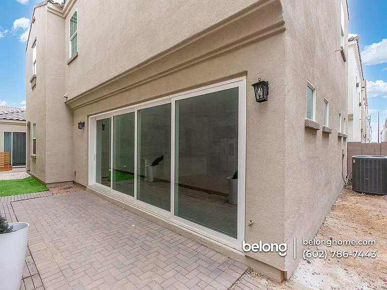 221 E Balsam Dr — Photo 25