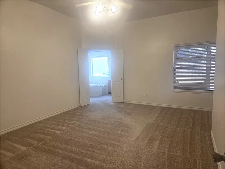 6417 Bellac St — Photo 12