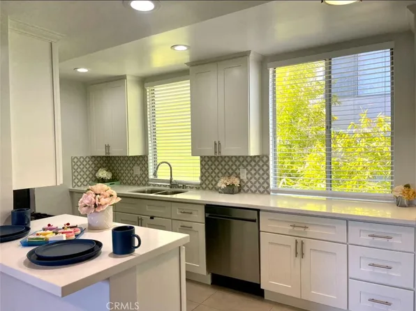 211 S Wilson Ave Unit 308, Pasadena, CA 91106