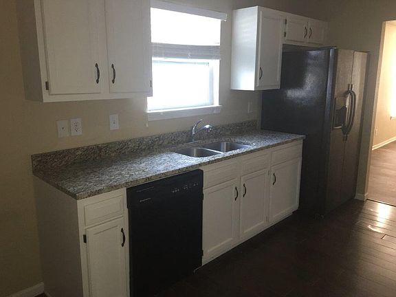 4th image of 3323 Tupelo Dr