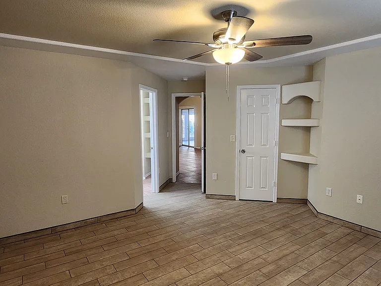 675 Cedardale Loop — Photo 8