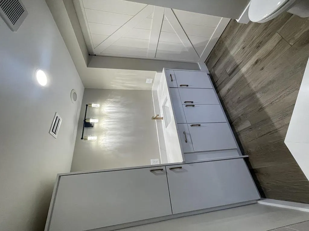 928 Lantana Avenue — Photo 3
