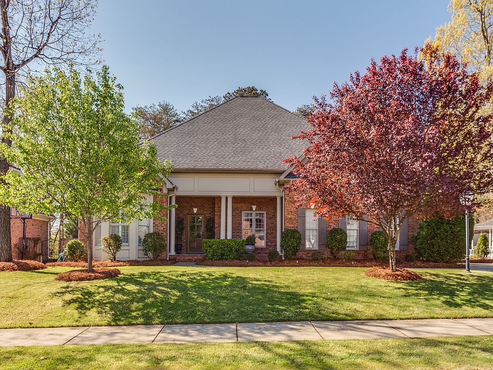 1st image of 304 Topwater Ln