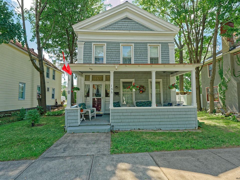 1st image of 135 Nelson Ave