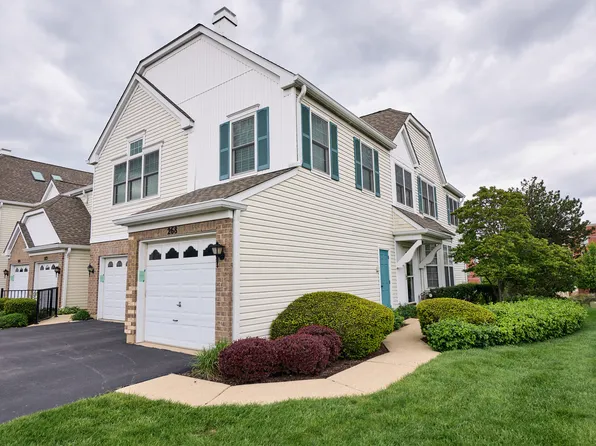 268 Gazebo Ln #38, Lombard, IL 60148