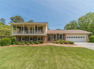 1924 Windburn Ct, Snellville, GA 30078