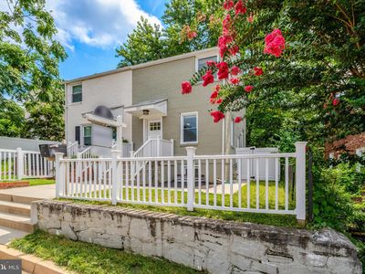 3617 S Four Mile Run Dr, Arlington, VA, 22206