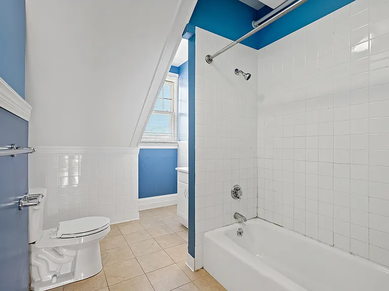 7 Oak St #404 — Photo 3