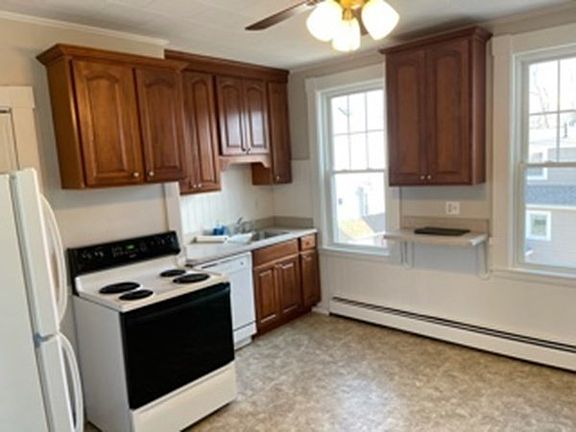3rd image of 210 North St #2