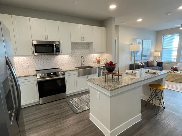 (undisclosed Address), New Braunfels, TX 78130