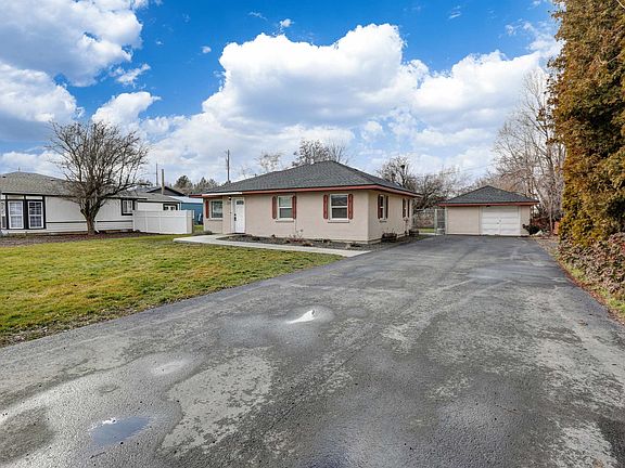 2nd image of 21 N Barker Rd