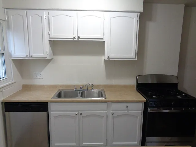 3454 Kimberly Ave — Photo 3