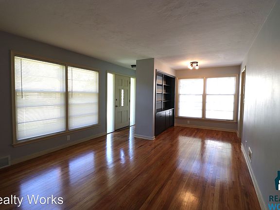 2nd image of 410 N Cotner Blvd