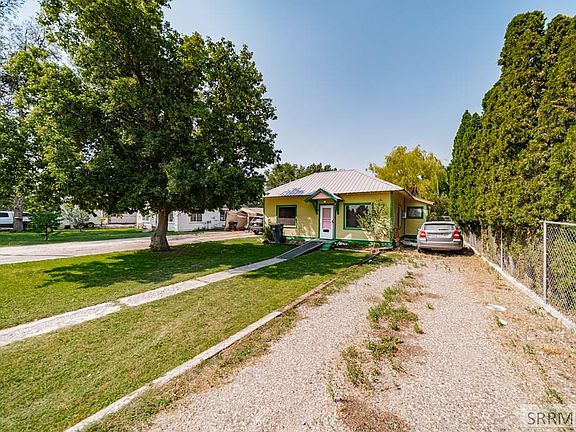 3rd image of 775 Riverton Rd
