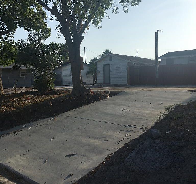 1st image of 122 Island Ave
