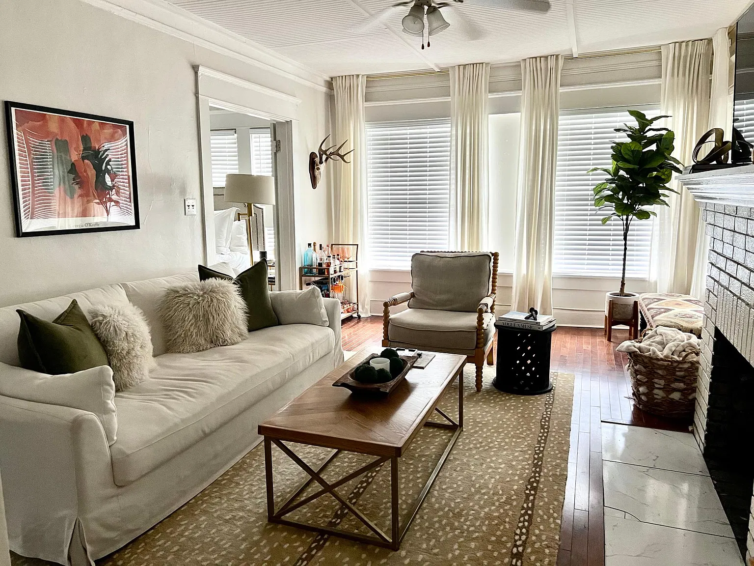 2406 W Texas Ave — Photo 3
