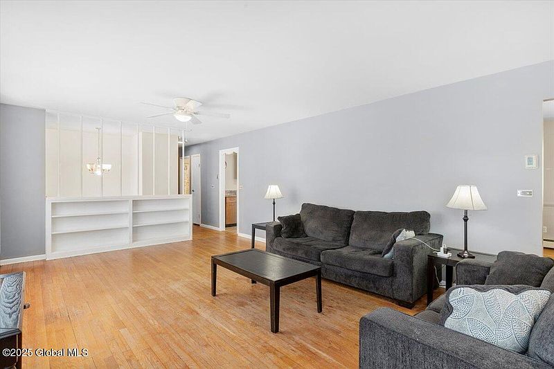 4th image of 5 Palo Alto Court