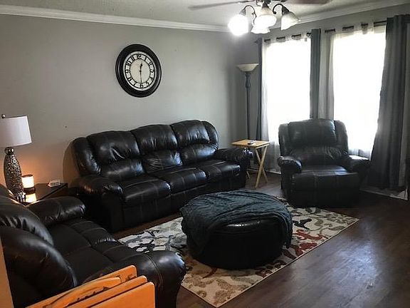 2nd image of 103 Ivy Ln