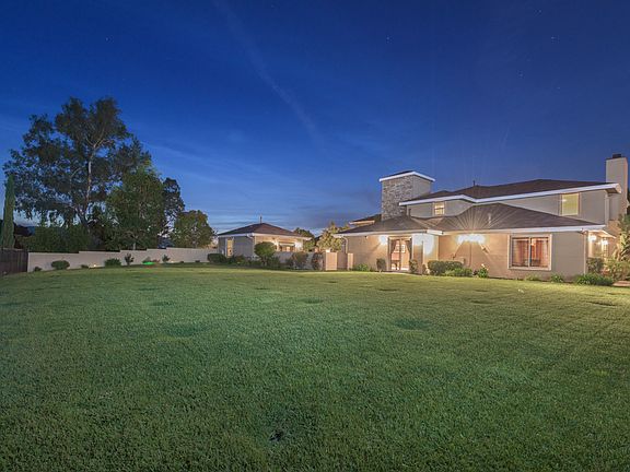 3rd image of 25015 Abercrombie Ln
