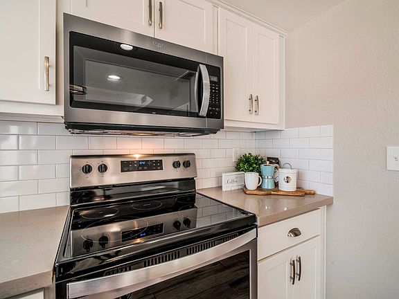 New Cabinets & Appliances