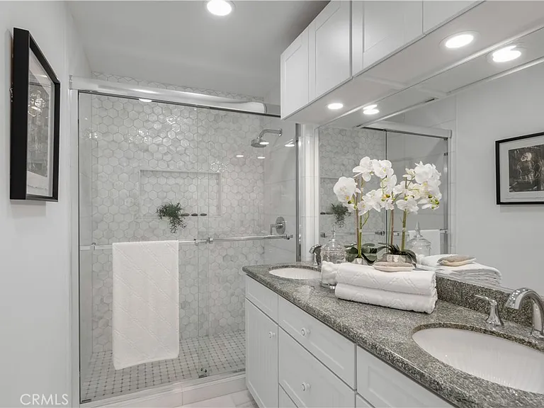 22645 Spring Lake Ln — Photo 37