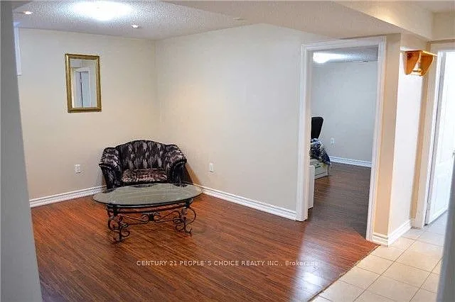 223 Van Scott Dr #UPPER — Photo 6