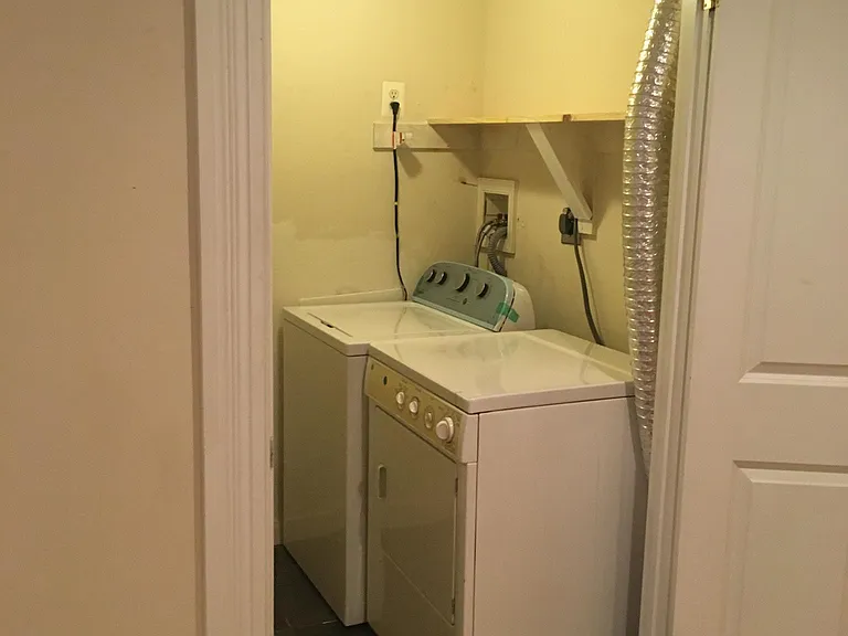 2105 N Charles St #1 — Photo 10