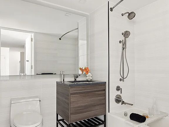 4th image of 509 3rd Ave #20D