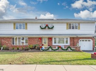 15 Carr Pl, Totowa, NJ