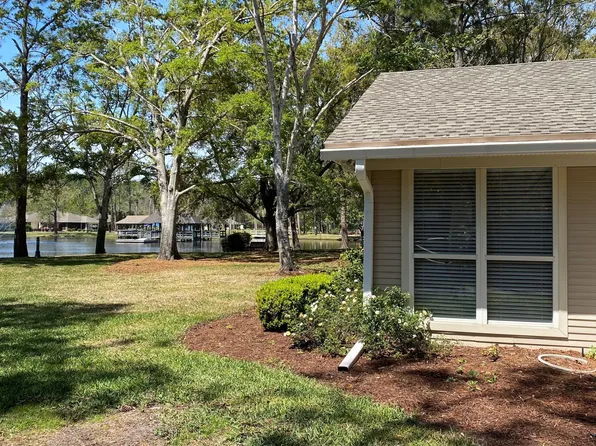 4584 MIDDLETON PARK Circle E, Jacksonville, FL 32224