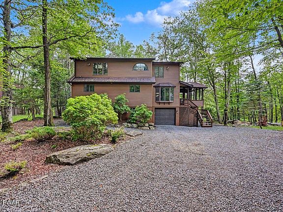 2nd image of 50 Wedge Dr
