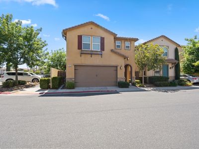 7050 N Oratorio Dr, Fresno, CA, 93711