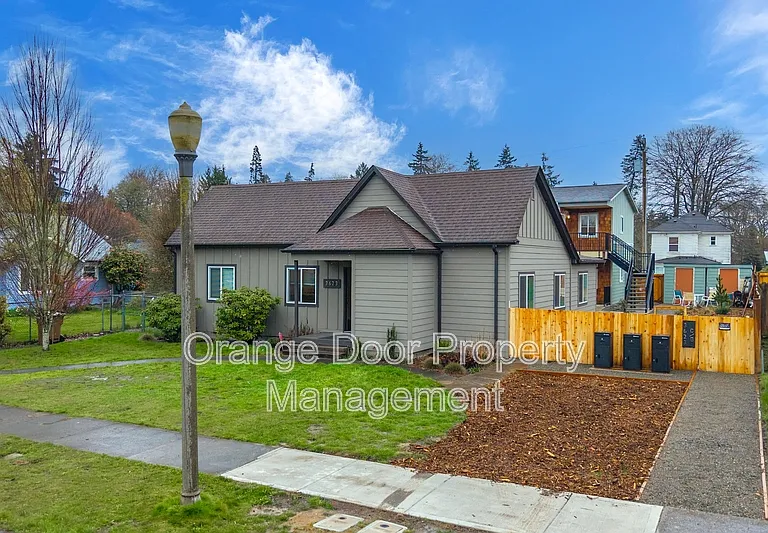 3623 S J St #B — Photo 28