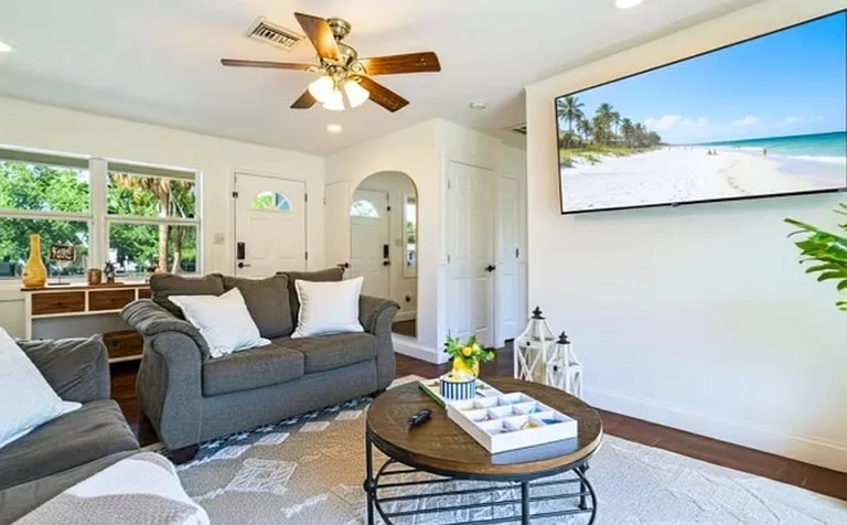 166 Pinellas Way N #1 — Photo 8
