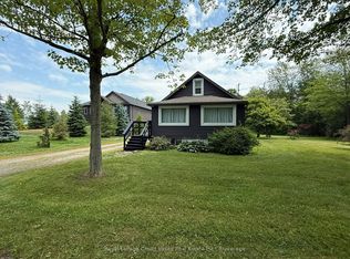 729 Silver Bay Rd, Pt Colborne, ON L3K5V3