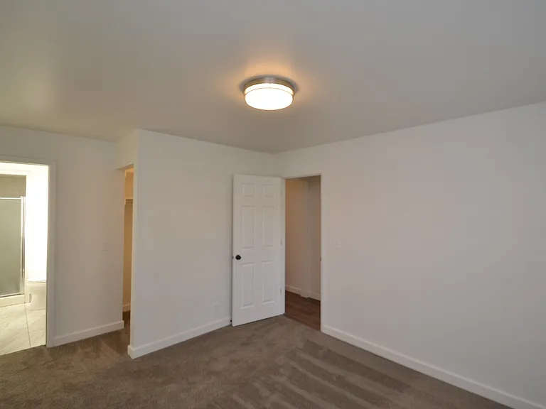 1903 & 1905 S Granduer Dr — Photo 19