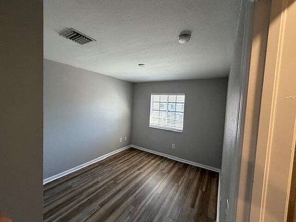 2nd image of 2024 Freeport Ln