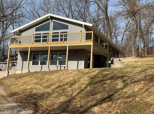 2053 Wyoming Hills Rd, Muscatine, IA 52761