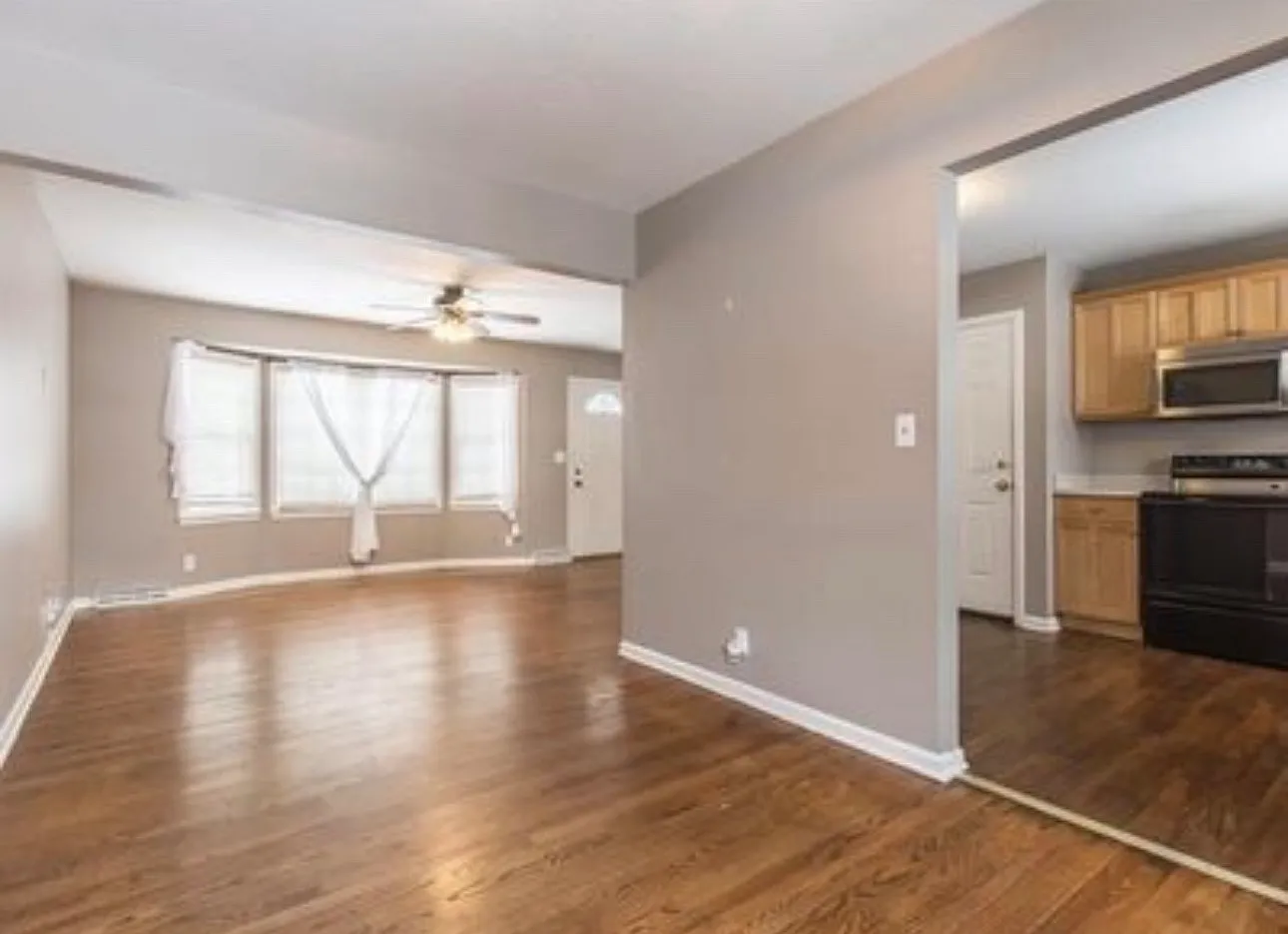 3 bed, 1359 sqft, $1,950 — Photo 3