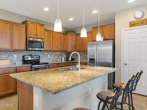 5th image of 10105 S Tilbury Dr
